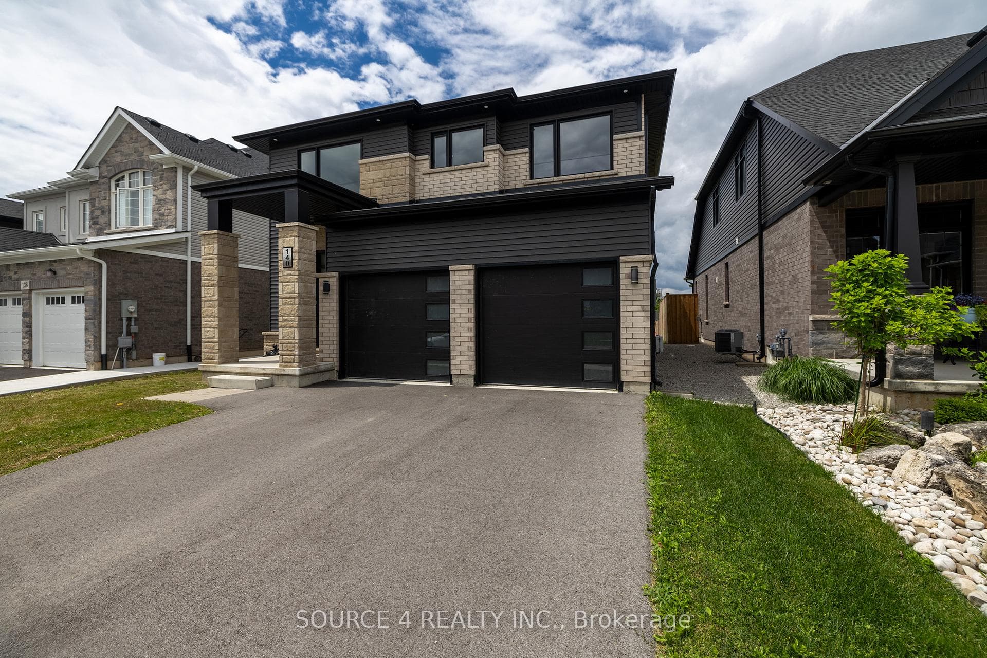 140 Susan Drive, Pelham
