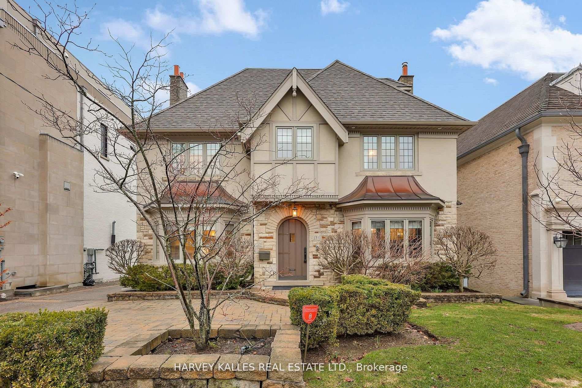 12 Killarney Road, Forest Hill / Deer Park, ON M5P 1L8 - Photo 1
