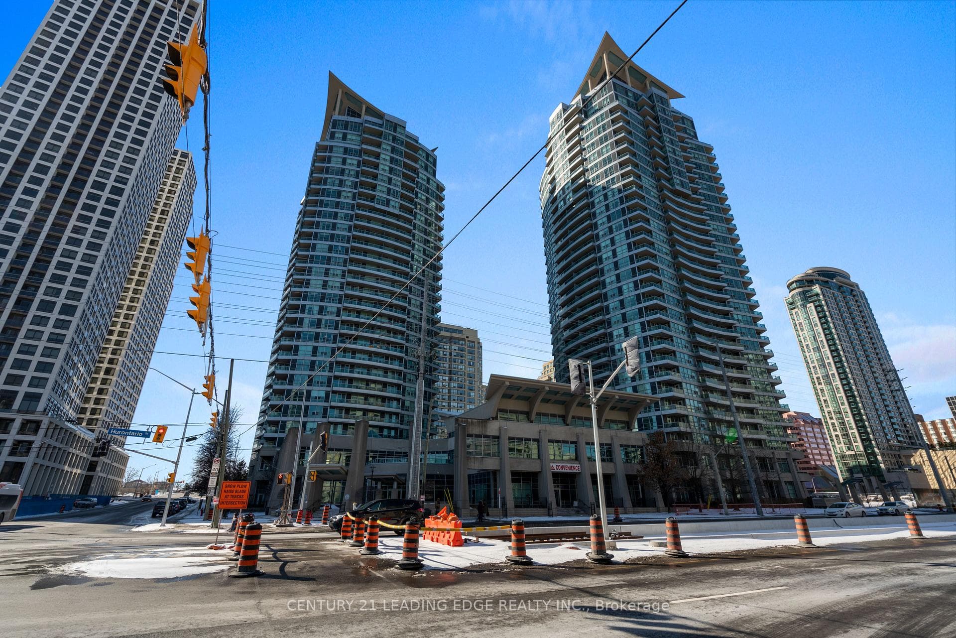 33 ELM Drive Unit 1808, Mississauga, ON L5B 4M2 - Photo 1