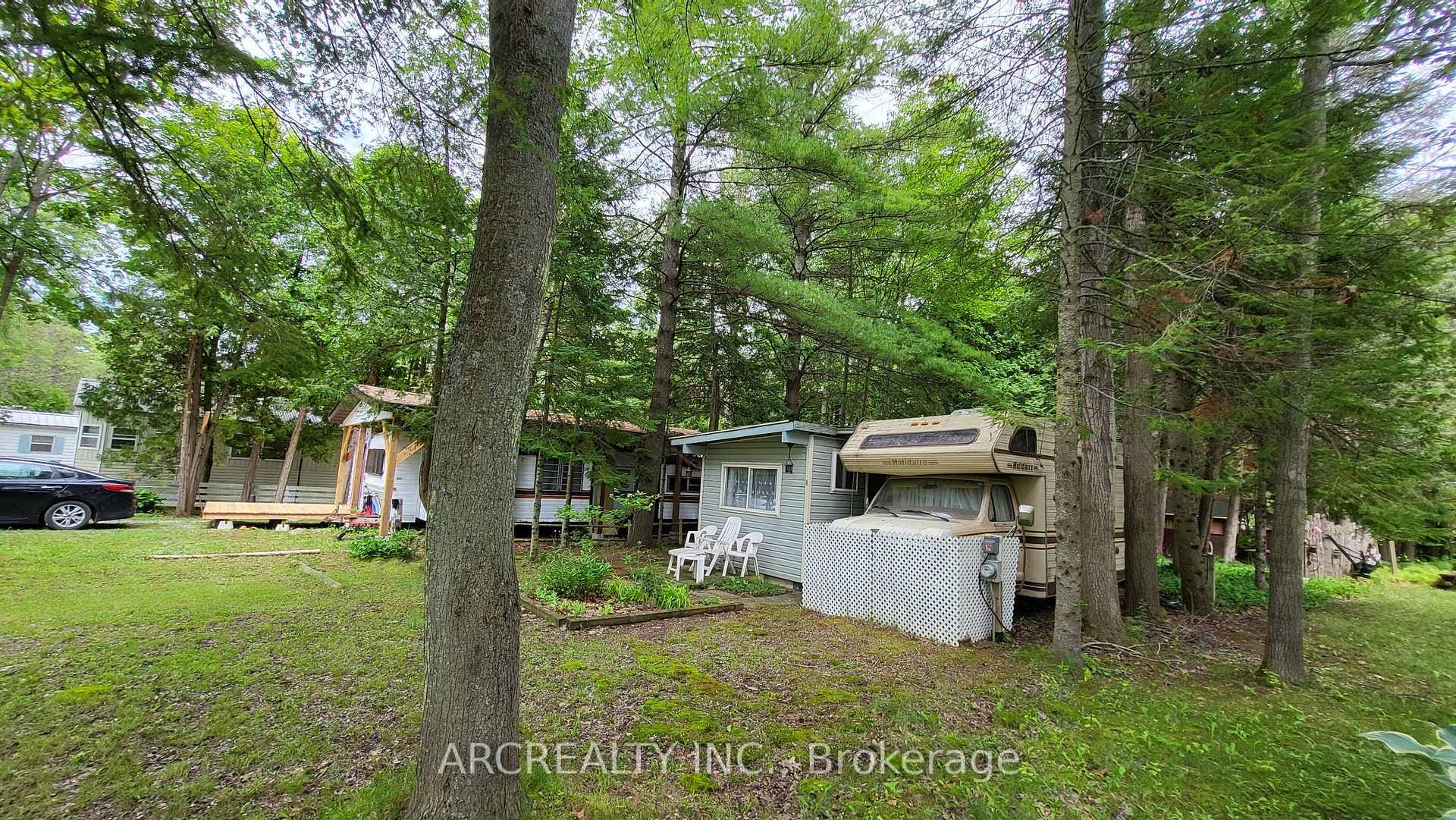 3 Chickadee Drive, Georgina