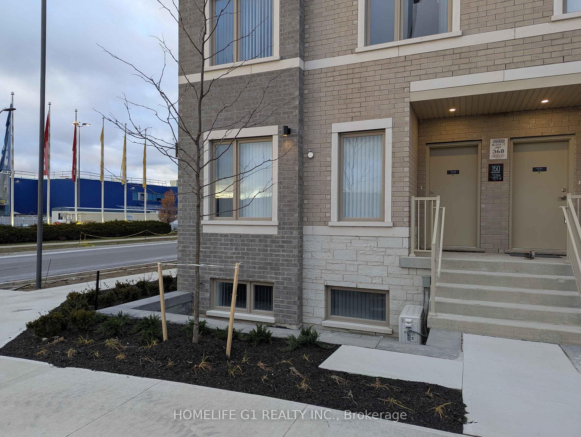 150 Honeycrisp Crescent, Vaughan