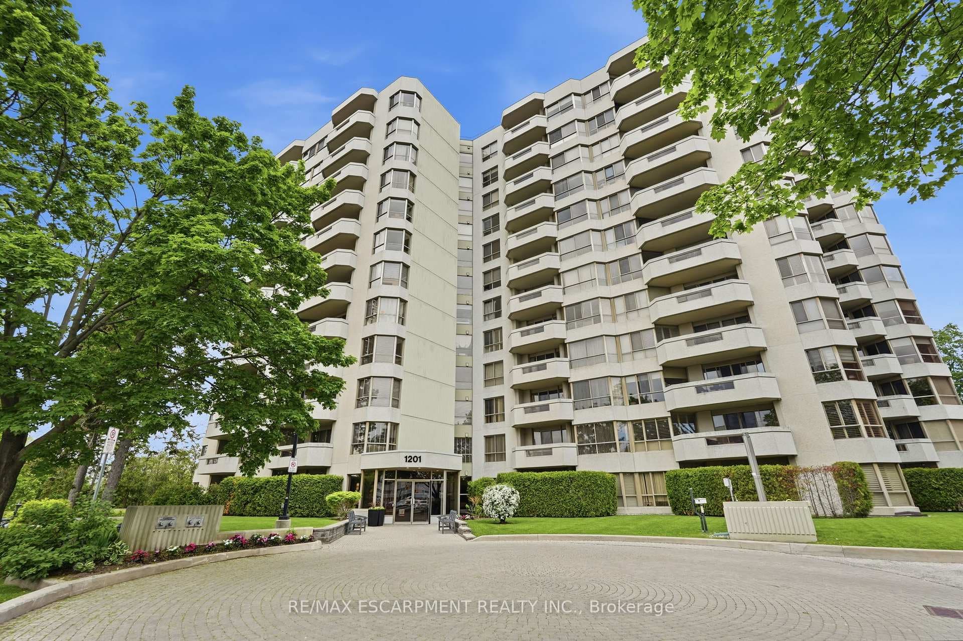 1201 North Shore Boulevard Unit 1003, Burlington, ON L7S 1Z5 - Photo 1