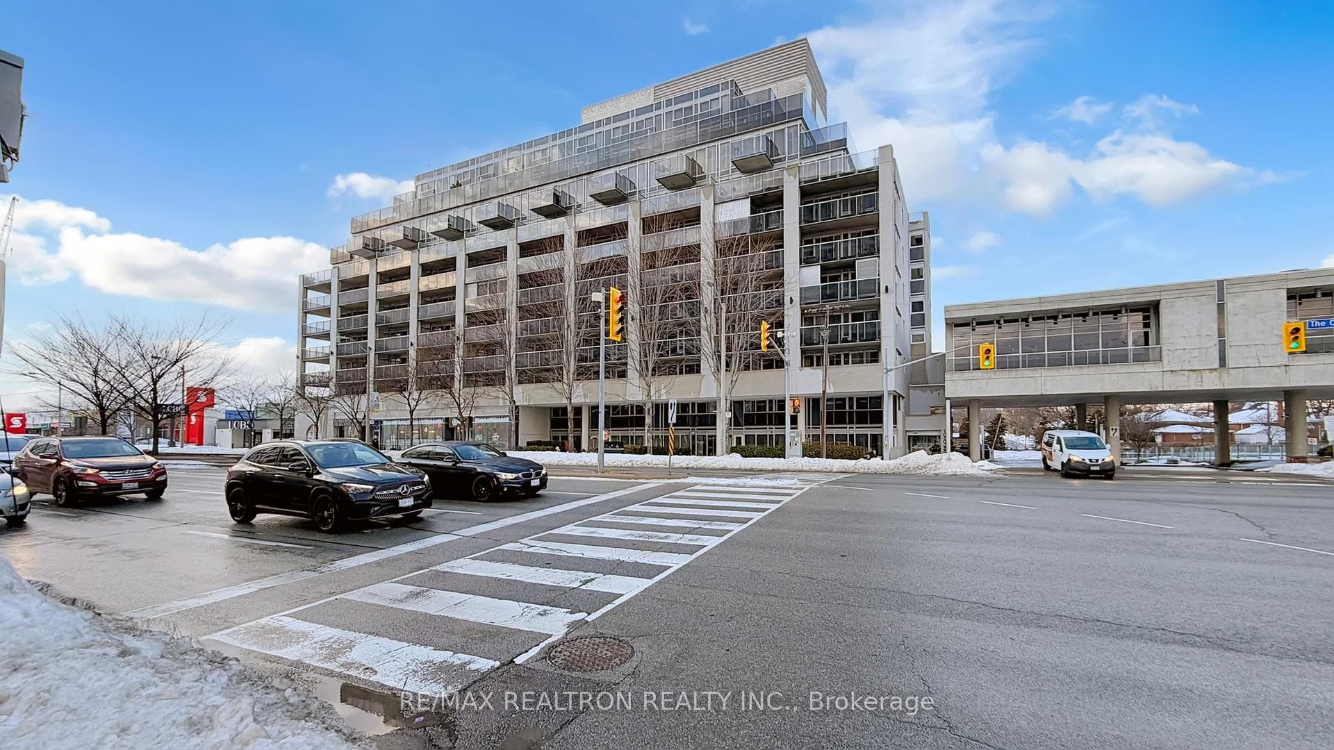 1050 The Queensway Avenue Unit 217, Etobicoke (Islington / Rexdale), ON M8Z 0A8 - Photo 1
