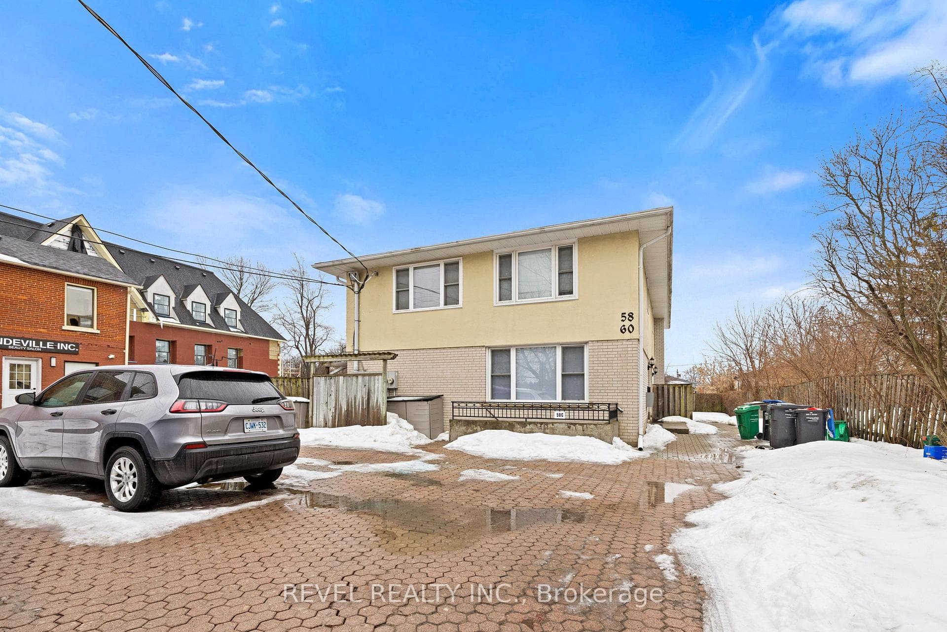 58 & 60 Queen Street, Mississauga, ON L5M 1K4 - Photo 1