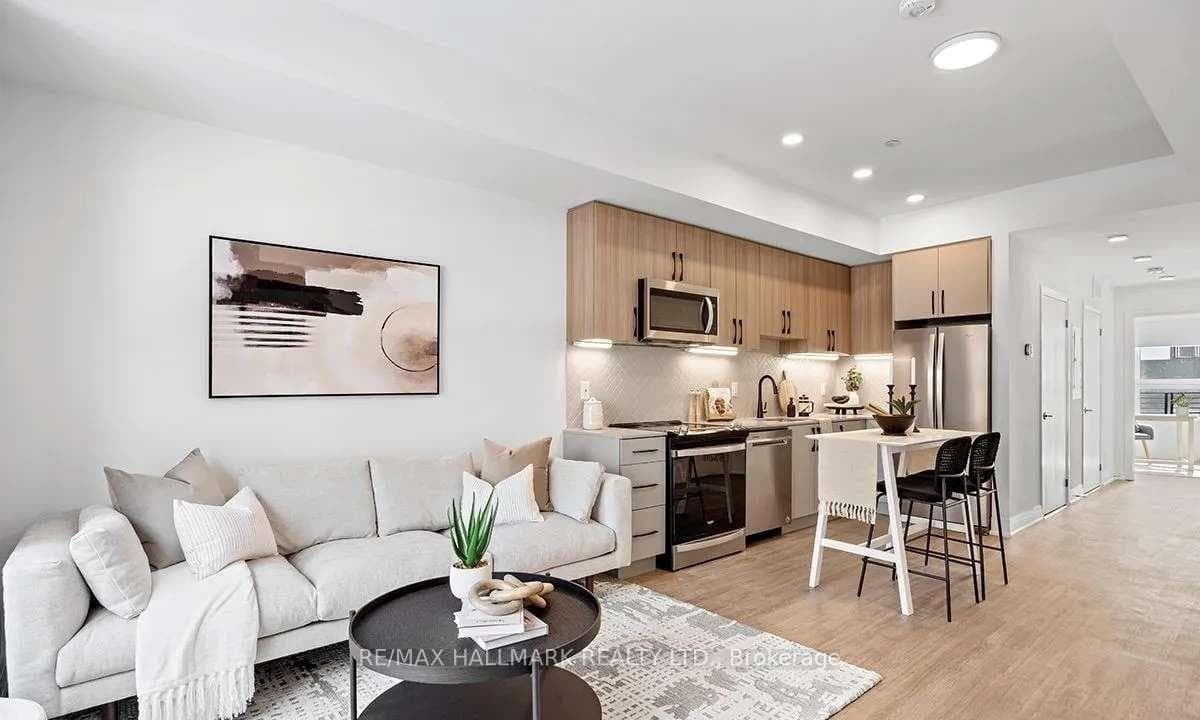 15 Brenthall Avenue Unit 17, Thornhill / Willowdale, ON M2R 0B3 - Photo 1