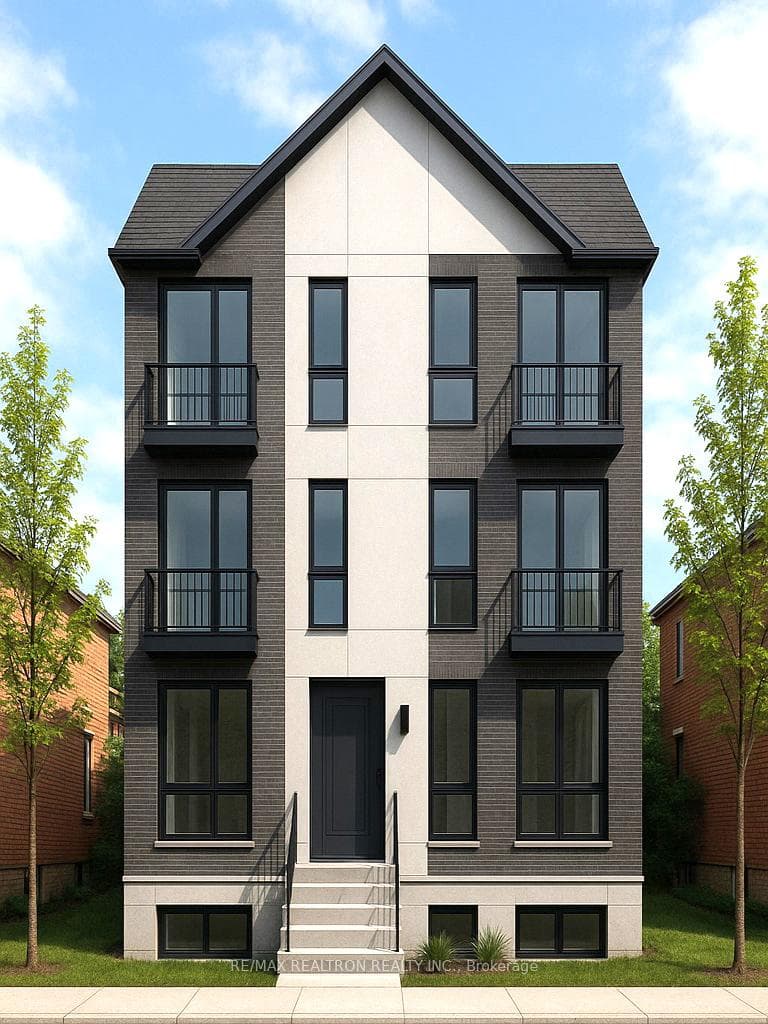 5 Elward Boulevard, Birch Cliff / Cliffside