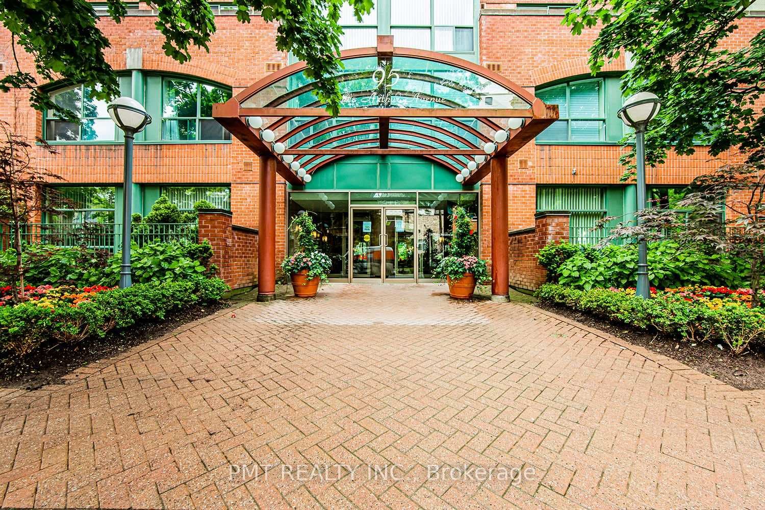 95 Prince Arthur Avenue Unit 103, Toronto C02