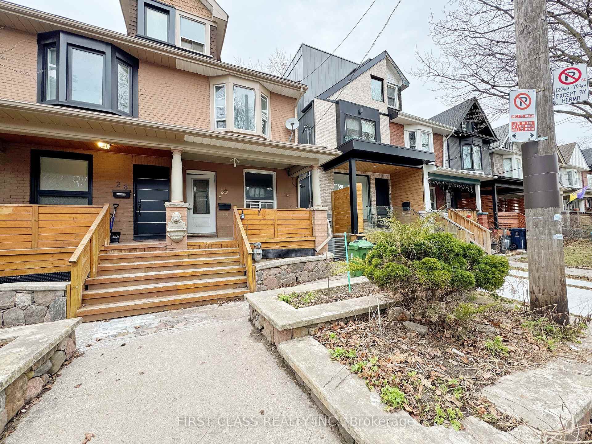 30 Endean Avenue Unit Main, Riverdale / Leslieville, ON M4M 1W6 - Photo 1