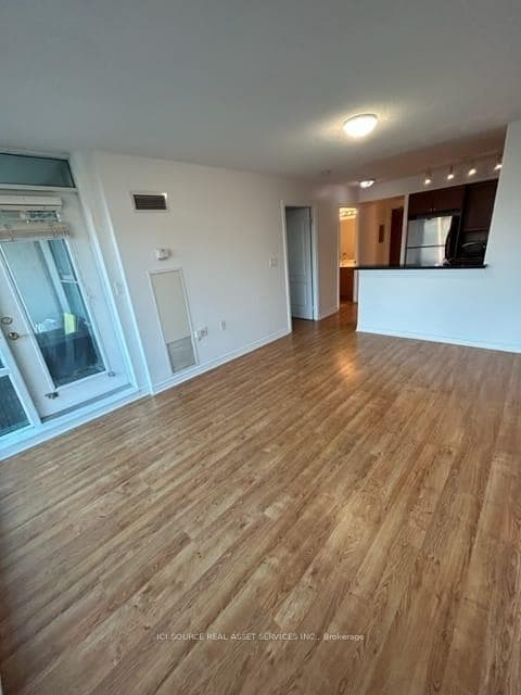 3840 Bathurst Street Unit 408, North York (Bathurst Manor / Clanton Park), ON M3H 6C6 - Photo 1