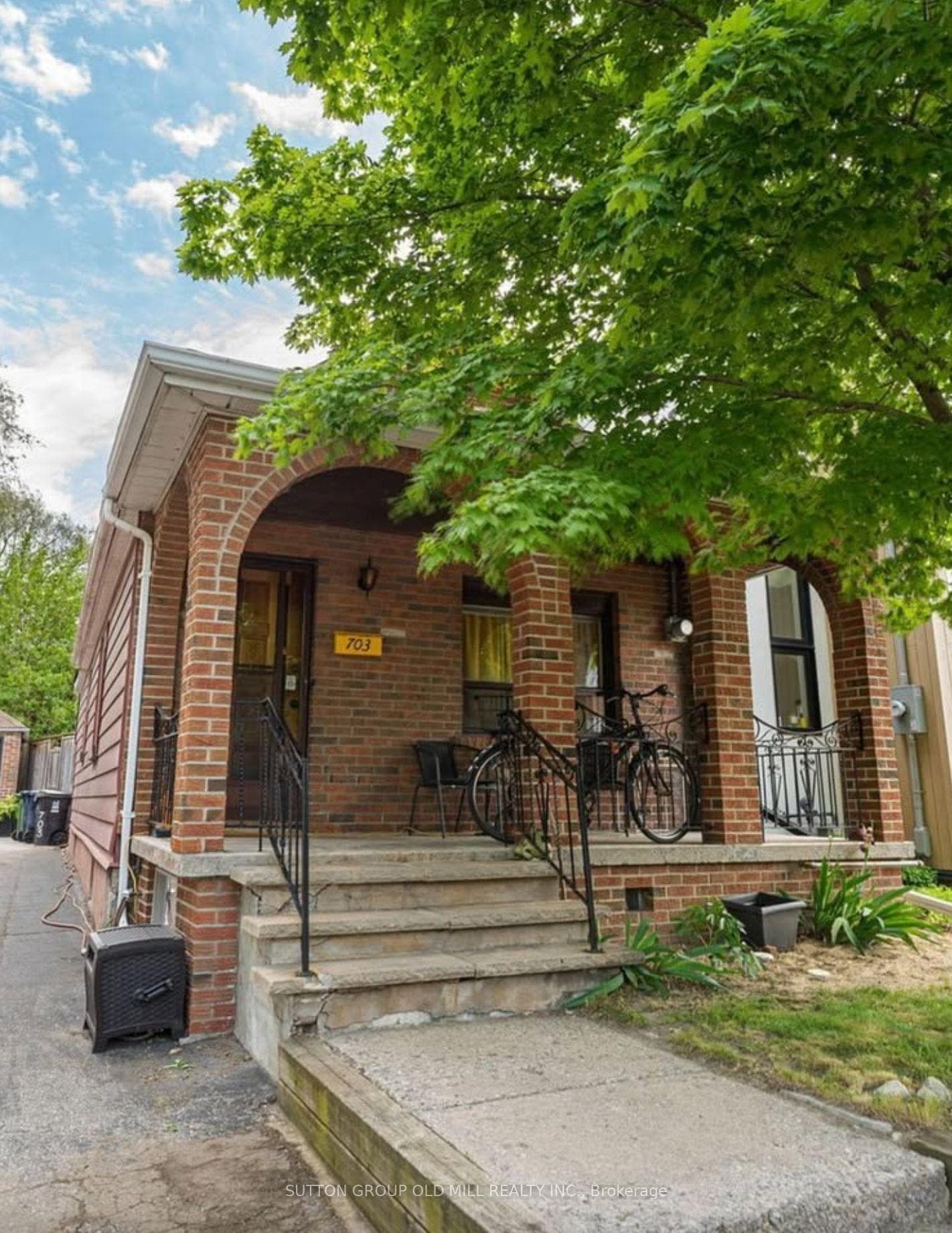 703 Willard Avenue, Bloor West Village / Swansea, ON M6S 3S7 - Photo 1