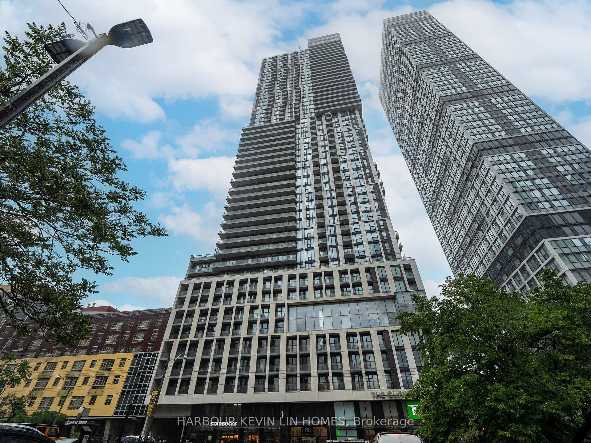 251 Jarvis Street Unit 4215, Regent Park / Cabbagetown / St. James Town, ON M5B 0C3 - Photo 1