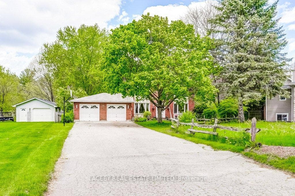 10 Lepard Crescent, East Gwillimbury, ON L9N 1G3 - Photo 1