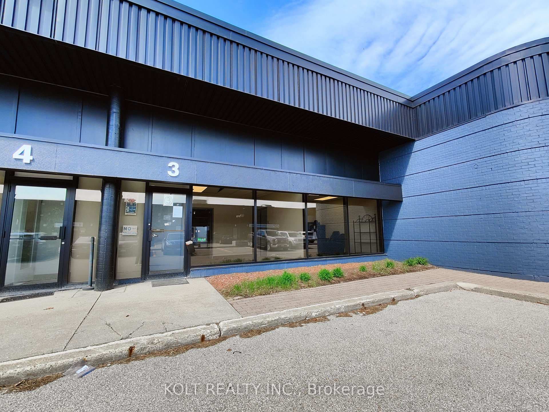 445 Milner Avenue Unit 3, Scarborough (Morningside / West Hill), ON M1B 2K4 - Photo 1