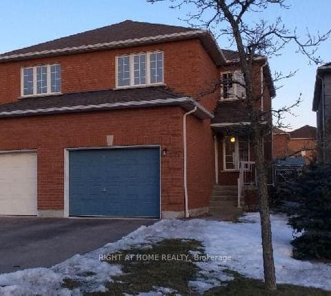 830 Avonshire Court Unit Entire Property, Mississauga, ON L5V 2P2 - Photo 1