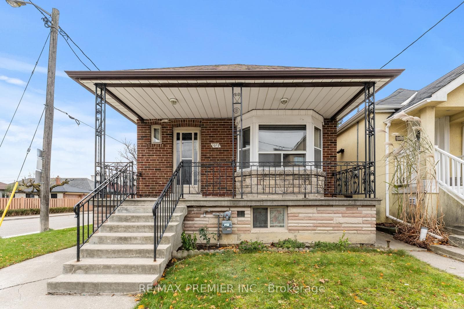 1013 Briar Hill Avenue, York / Weston, ON M6B 1M6 - Photo 1