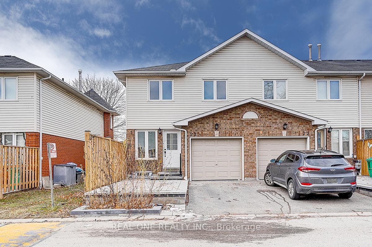 1485 Torrington Drive Unit 21, Mississauga, ON L5V 1Y3 - Photo 1