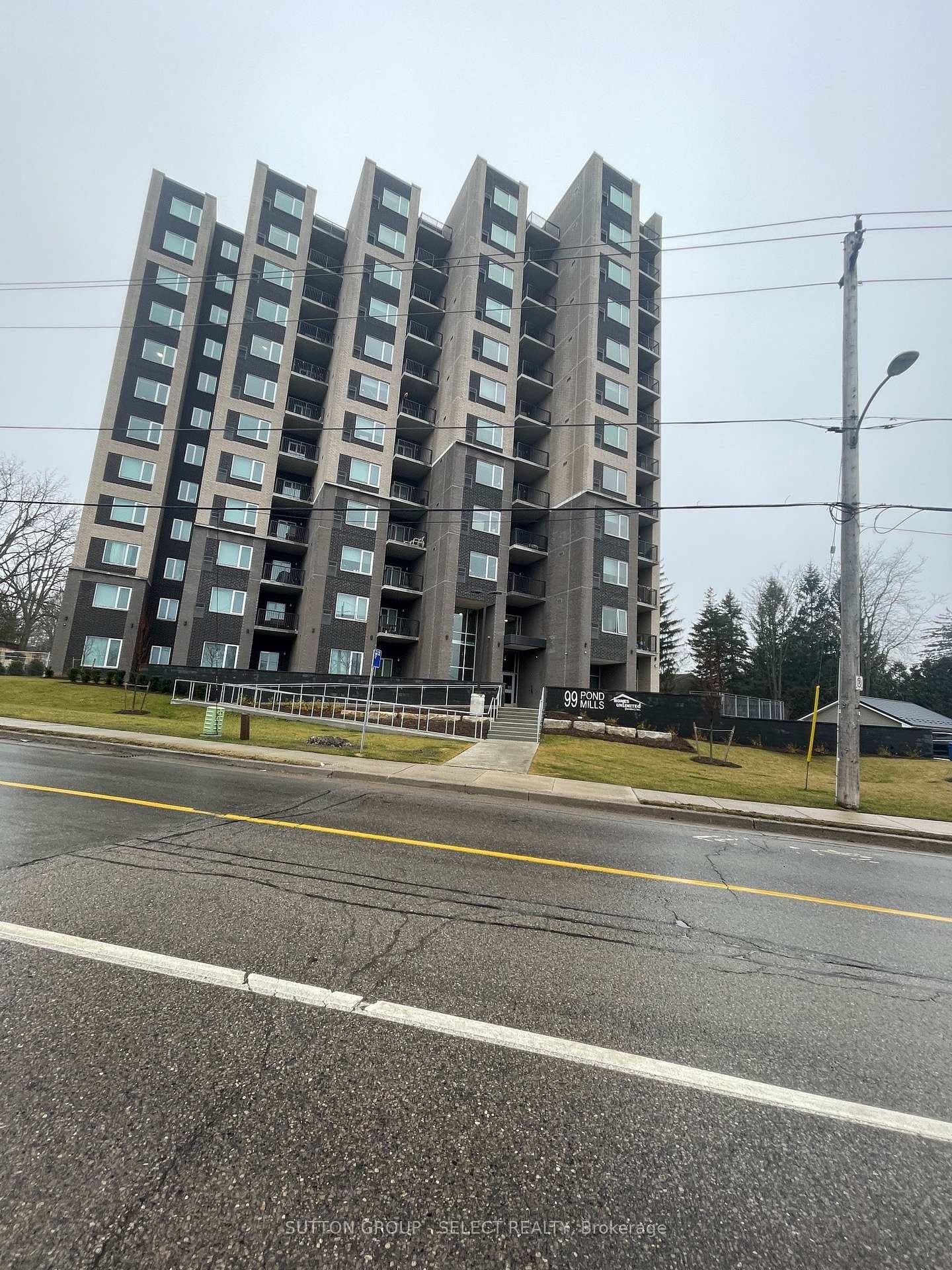 99 POND MILLS Road Unit 1203, London South, ON N5Z 3X3 - Photo 1
