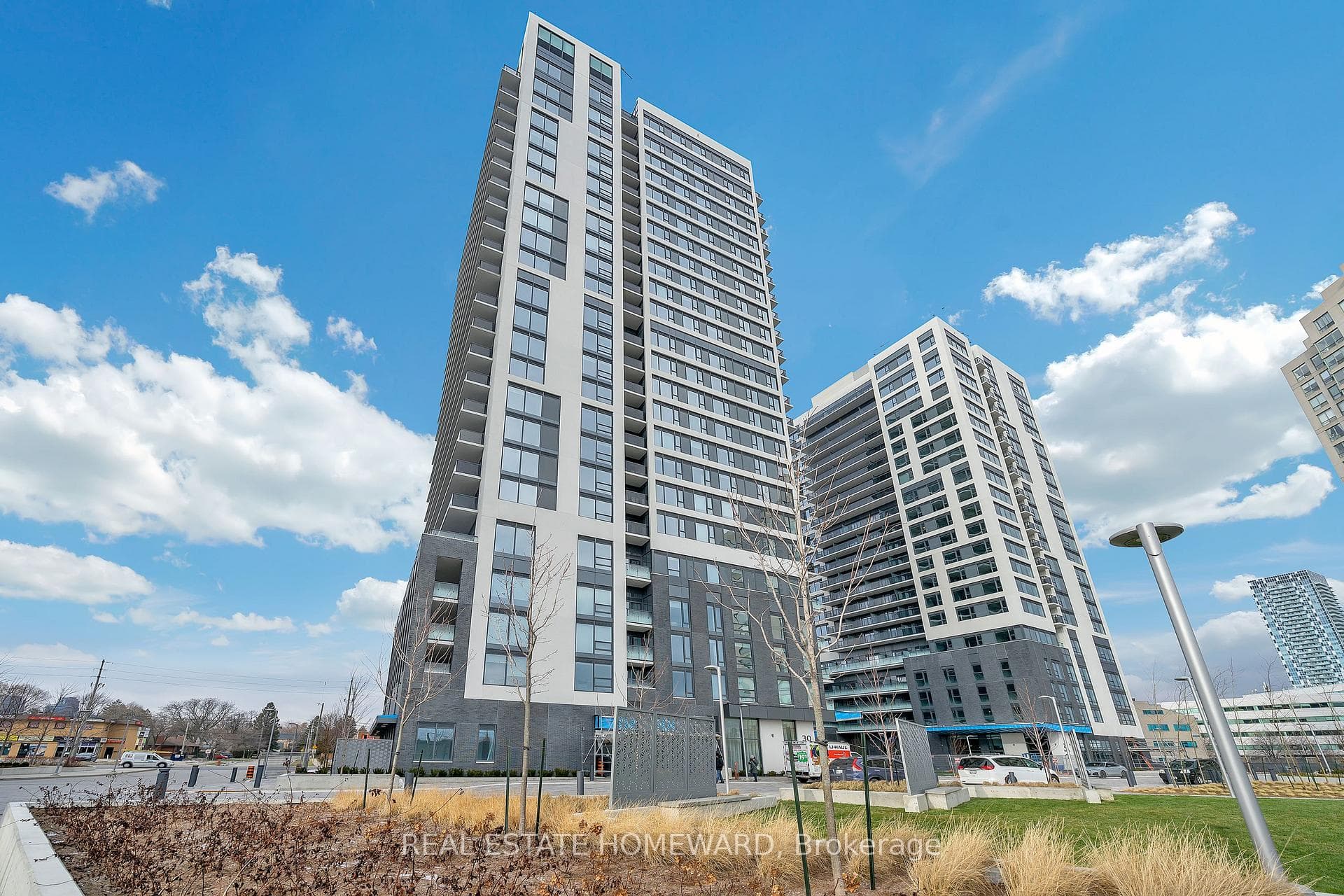 30 Samuel Wood Way Unit 1005, Toronto W08