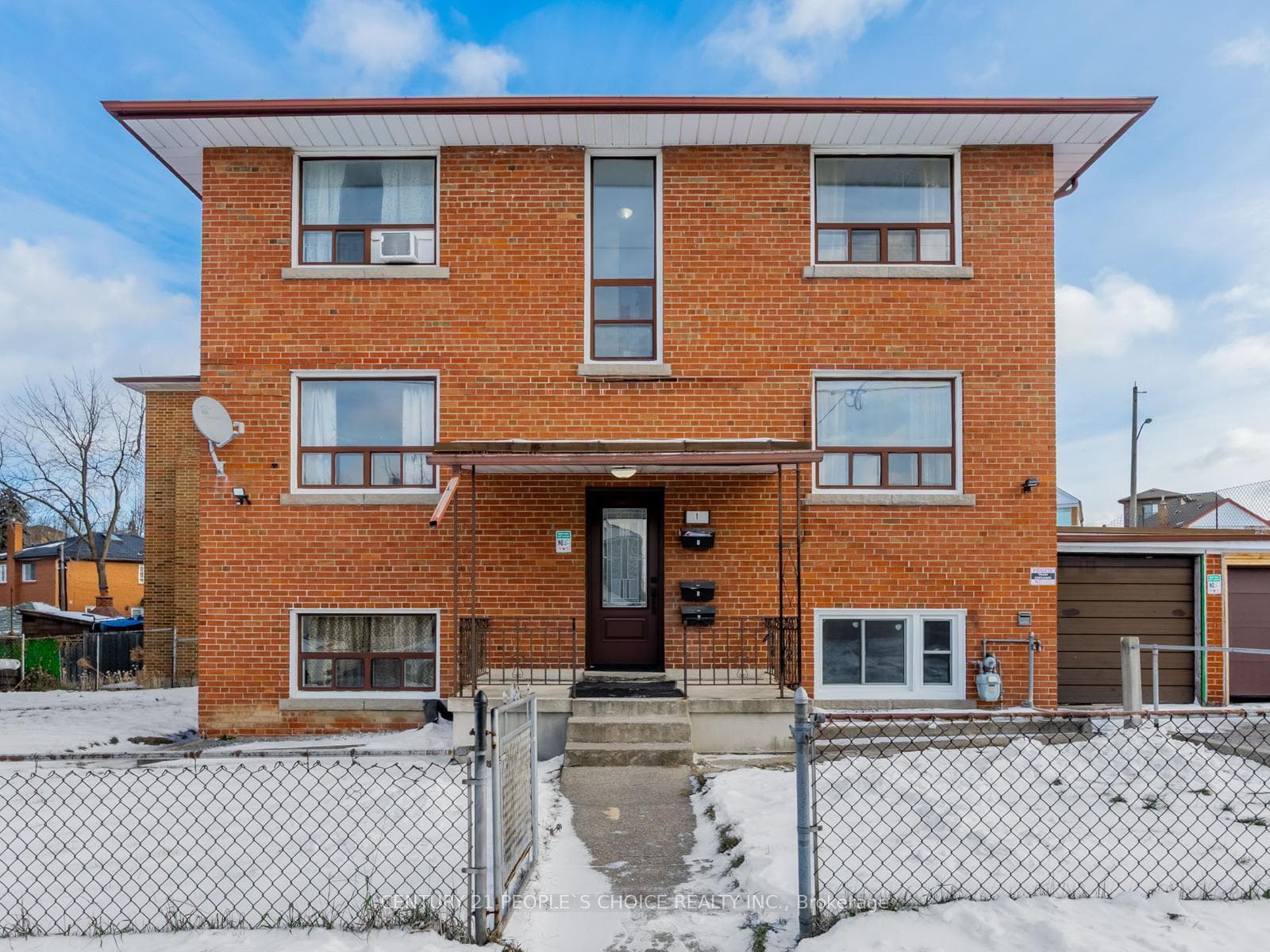 1 Lacey Avenue Unit 2, Keelesdale / Eglinton West, ON M6M 3L6 - Photo 1