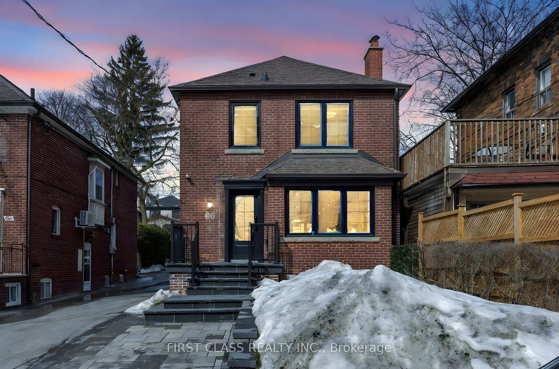 66 Willowbank Boulevard, Lawrence Park / Bedford Park, ON M5N 1G6 - Photo 1