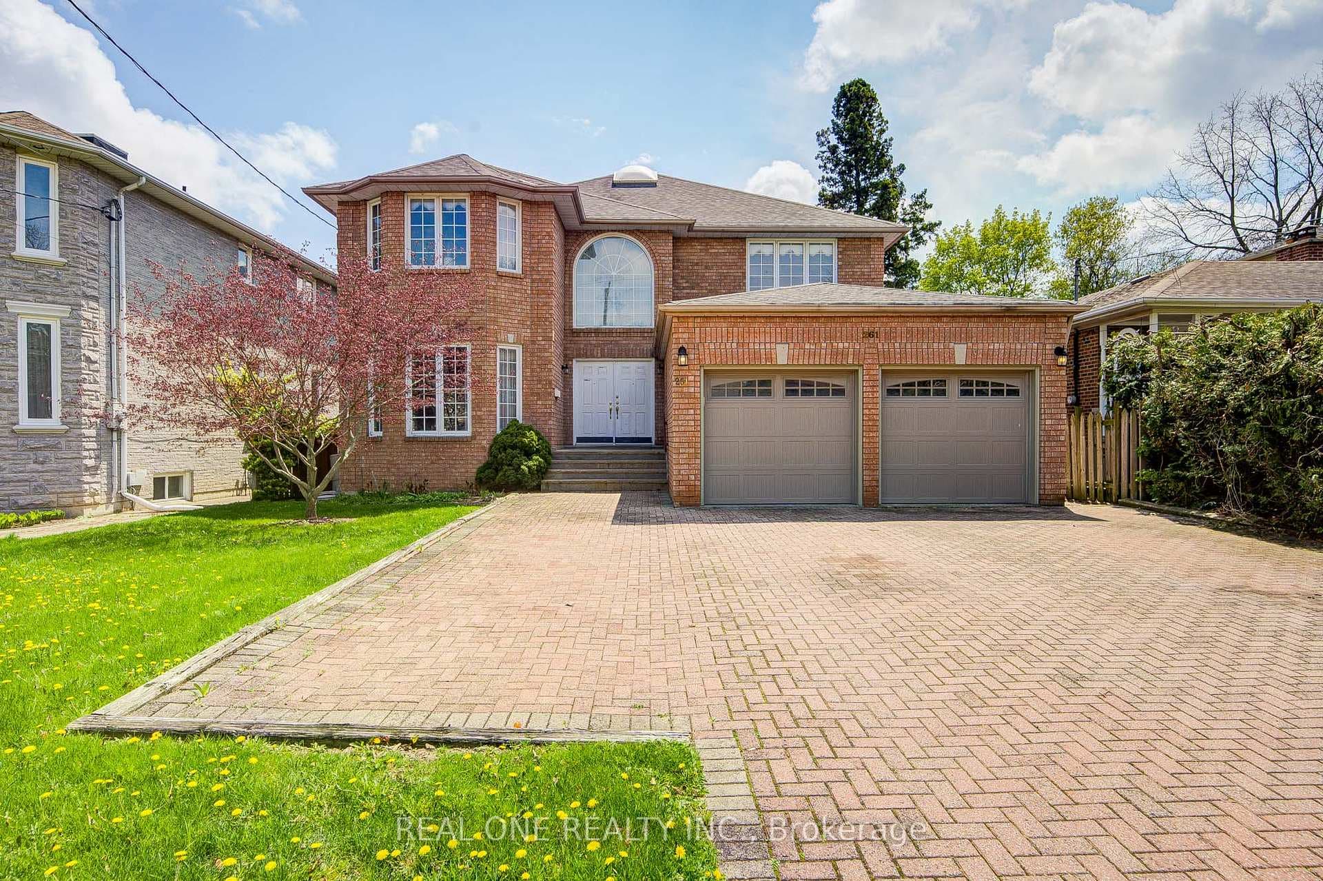261 Mckee Avenue, Willowdale / Newtonbrook, ON M2N 4E2 - Photo 1