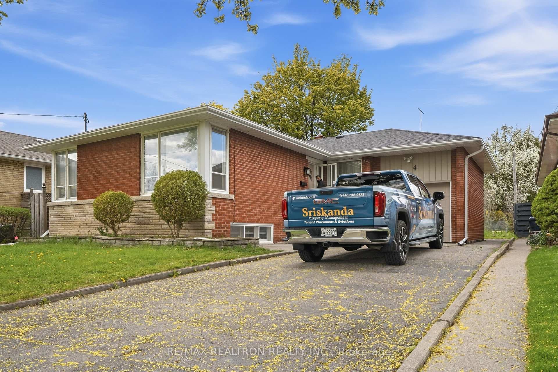 4 Kebral Avenue, Etobicoke (Islington / Rexdale), ON M9B 1C6 - Photo 1