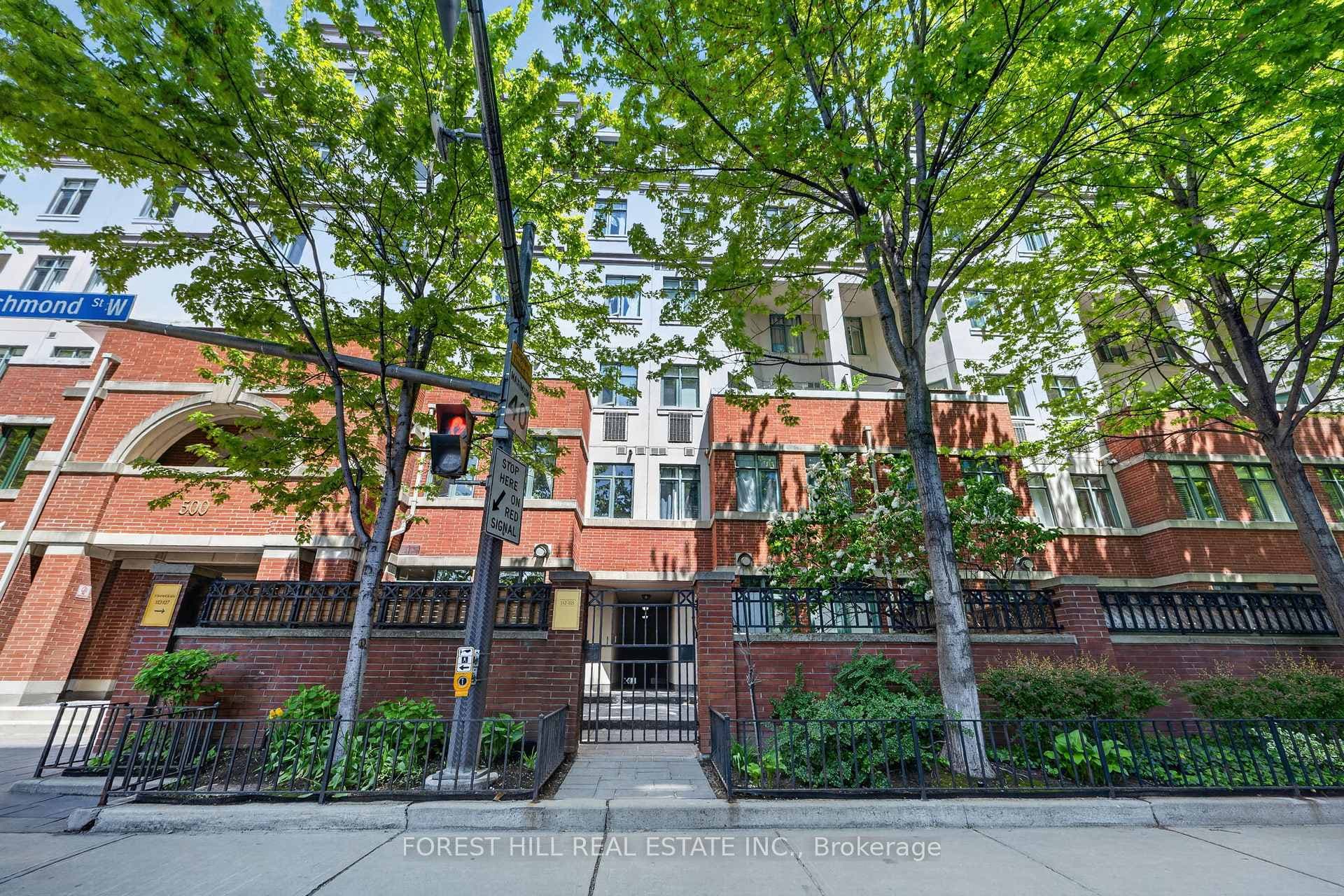 500 Richmond Street Unit TH 115, Downtown Toronto / Waterfront, ON M5V 3N4 - Photo 1