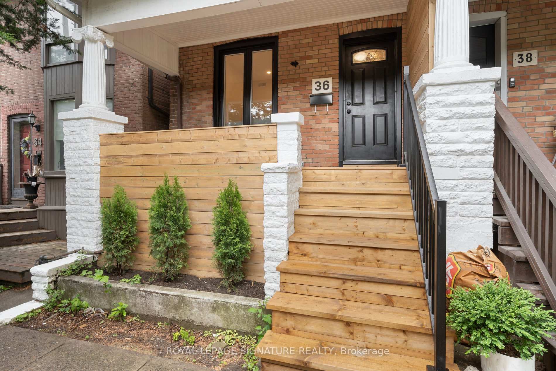 36 Tennis Crescent Unit Upper, Riverdale / Leslieville, ON M4K 1J3 - Photo 1