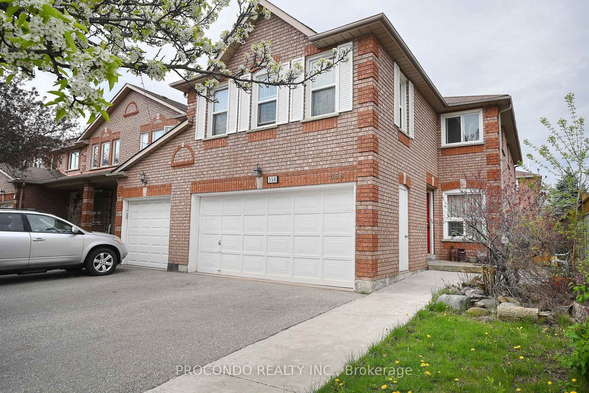 558 Ashprior Avenue Unit Lower, Mississauga