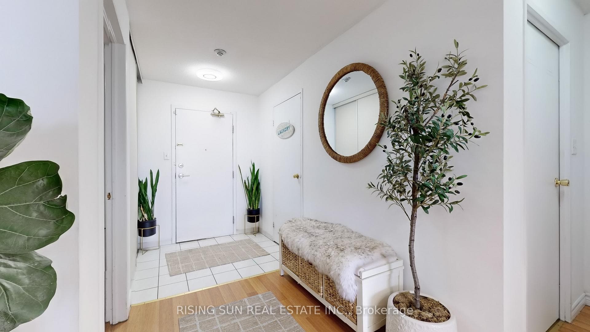 5 Rowntree Road Unit 1810, Etobicoke (West Mall / Rexdale), ON M9V 5G9 - Photo 1