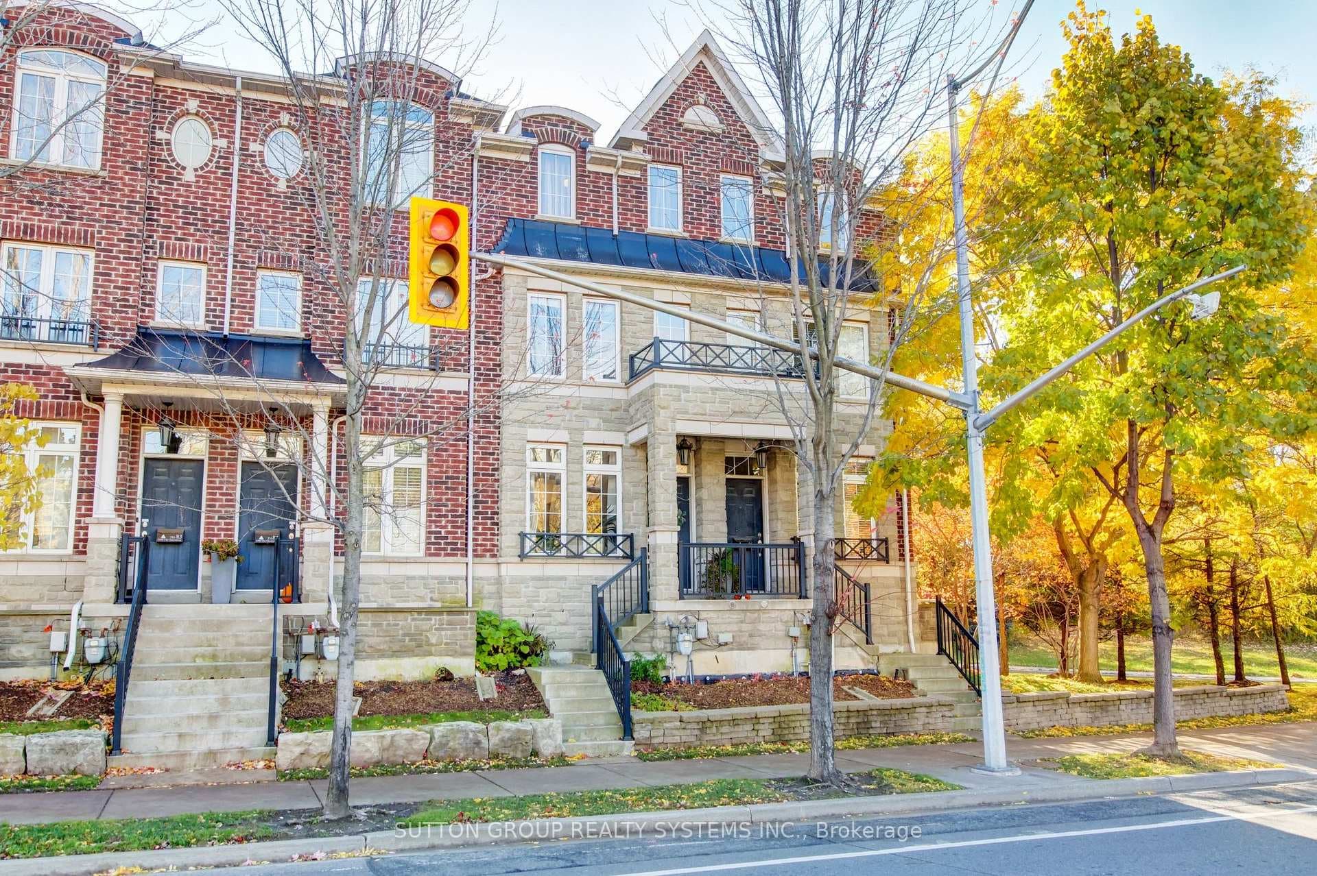 119b The Queensway N/A Unit 85, High Park / Junction / Roncesvalles, ON M6S 5B7 - Photo 1
