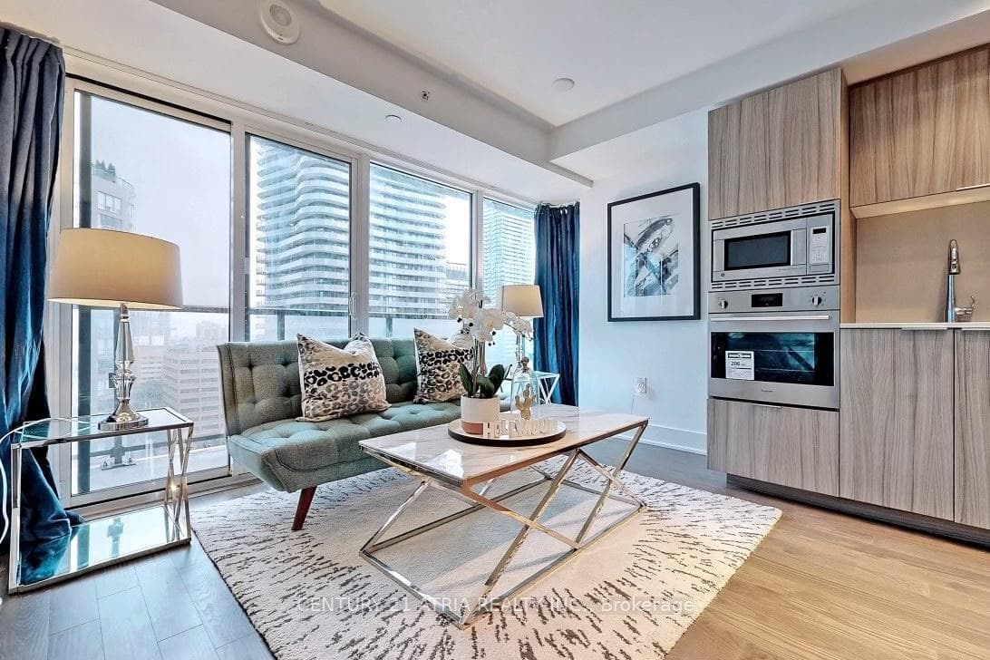 955 Bay Street Unit 1505, Downtown Toronto / Waterfront, ON M5S 2A2 - Photo 1