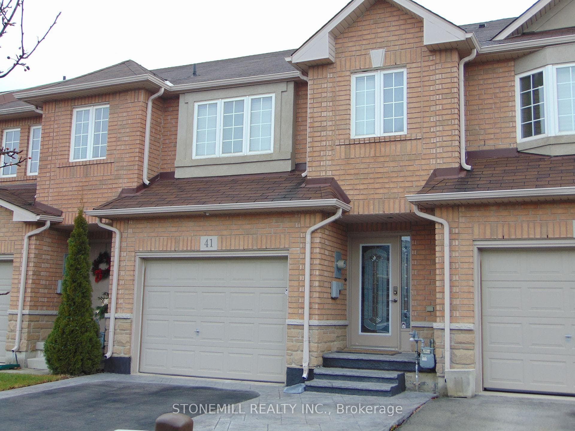 41 Blue Mountain Drive, Hamilton