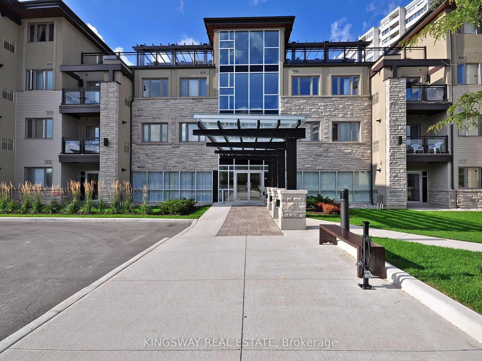 570 Lolita Gardens Unit 318, Mississauga, ON L5A 0A1 - Photo 1