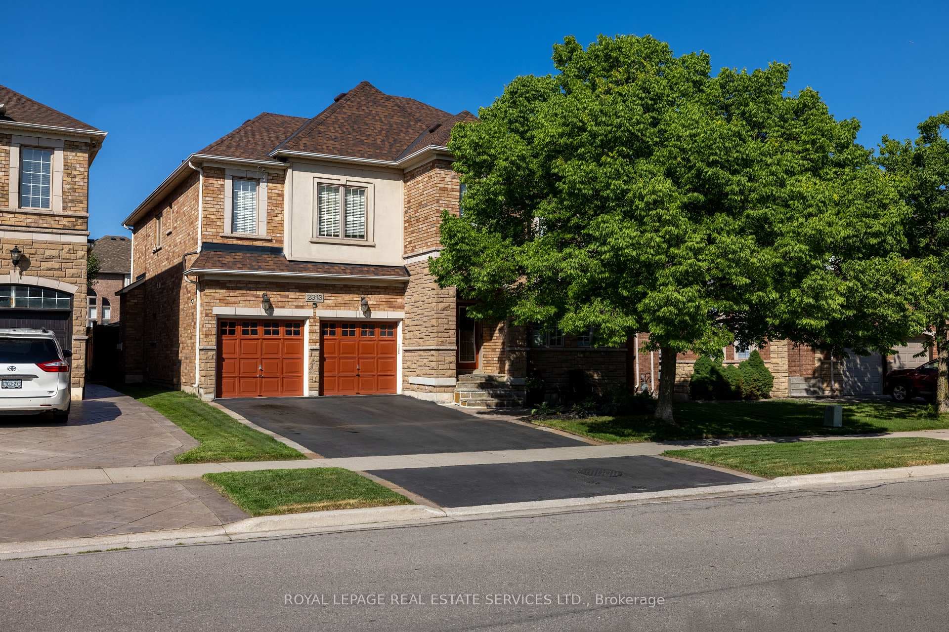 2313 Coronation Drive, Oakville, ON L6H 7N1 - Photo 1