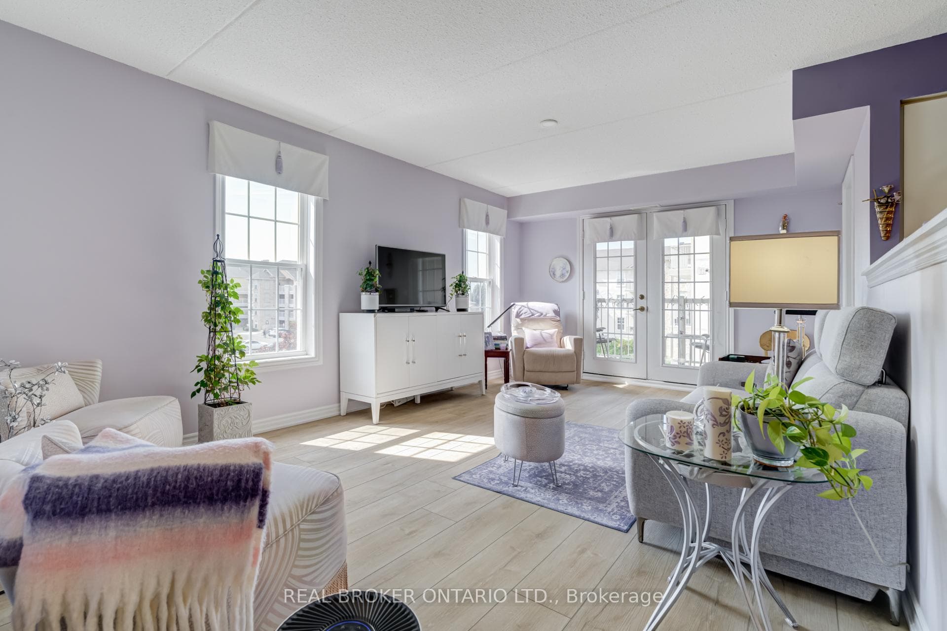 1460 Bishops Gate Unit 313, Oakville, ON L6M 4N5 - Photo 1