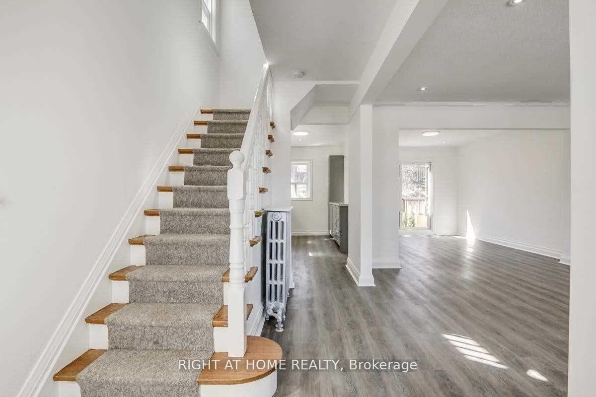 1738 Bayview Avenue, Leaside / Davisville, ON M4G 3C4 - Photo 1
