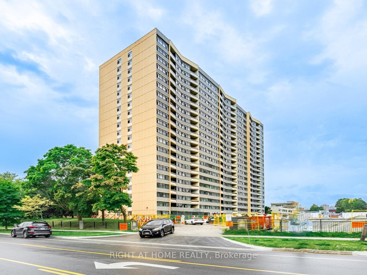 2050 Bridletowne Circle Unit 911, Scarborough Village / Eglinton East, ON M1W 2V5 - Photo 1