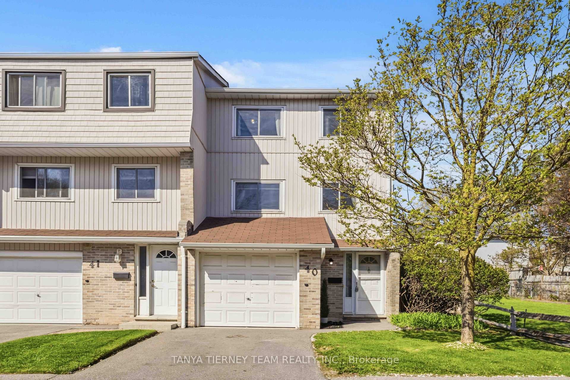 1975 Rosefield Road Unit 40, Pickering