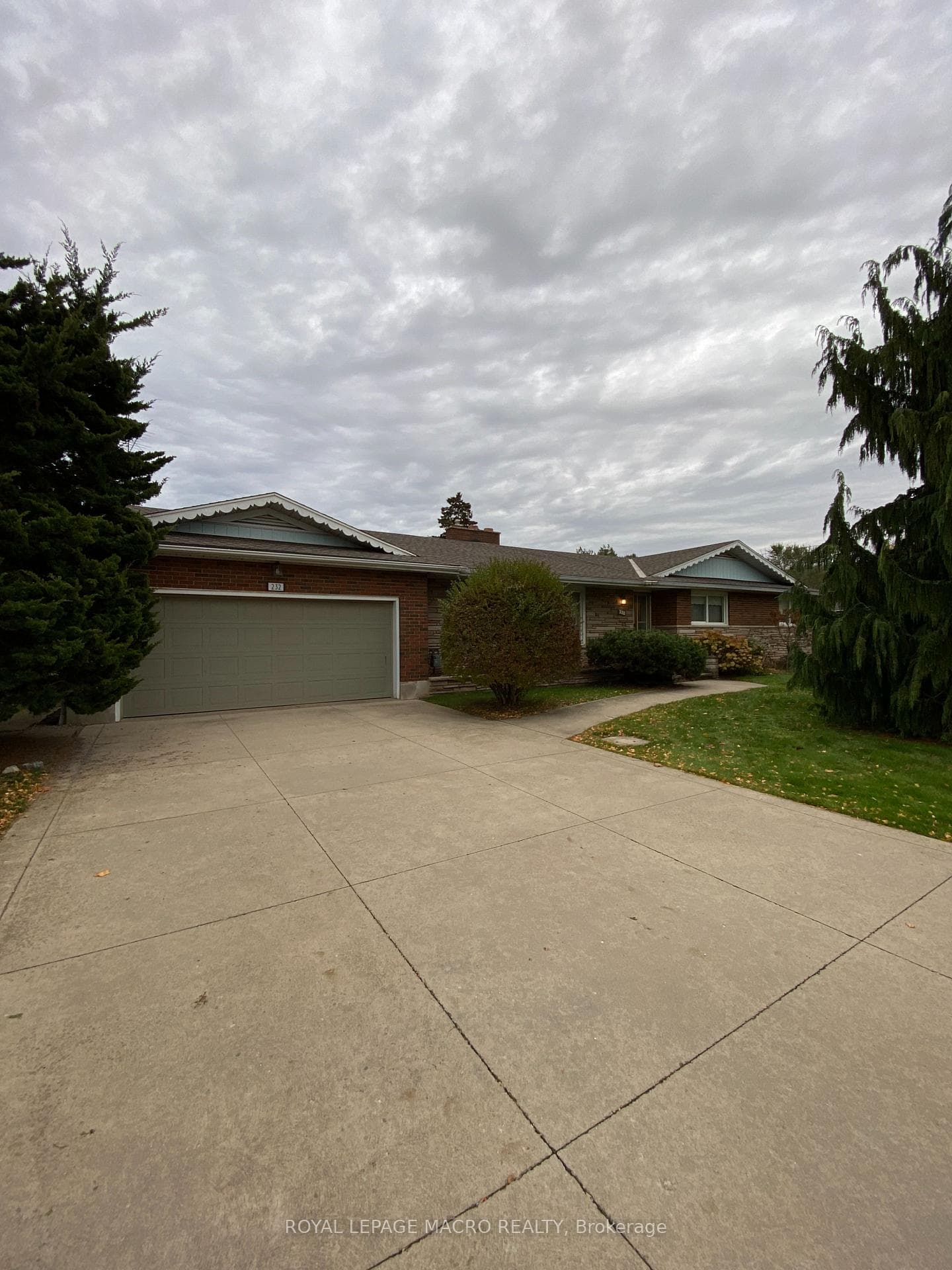 232 McNeilly Road, Hamilton, ON L8E 5H9 - Photo 1