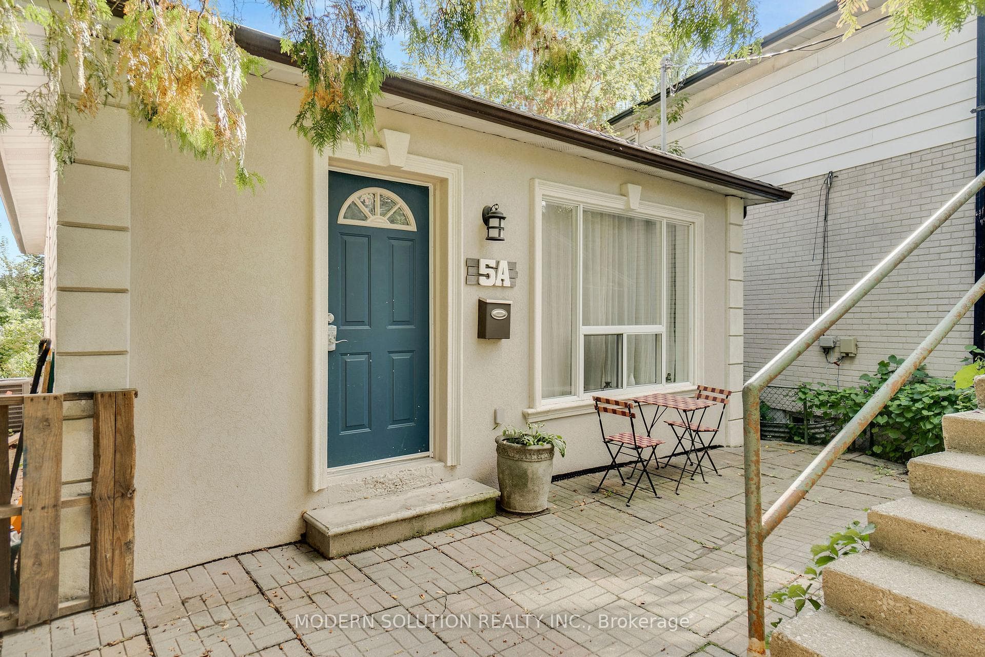 5A Dynevor Road, Keelesdale / Eglinton West, ON M6E 3W7 - Photo 1