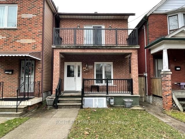 31 Hallam Street Unit 2nd Floor, Bloor West Village / Swansea, ON M6G 1W1 - Photo 1