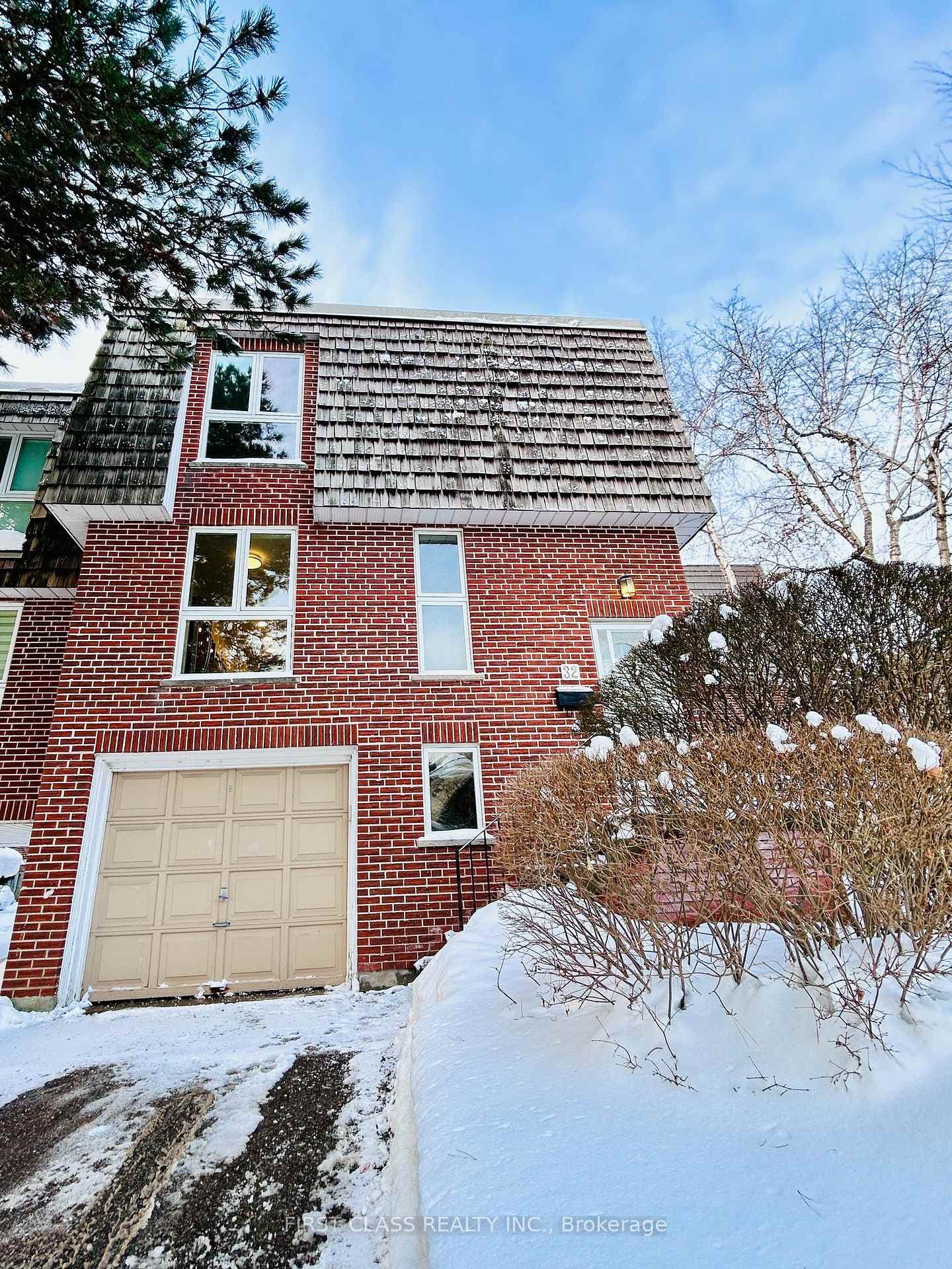 32 Scenic Mill Way, Bridle Path / York Mills / Hoggs Hollow, ON M2L 1S5 - Photo 1