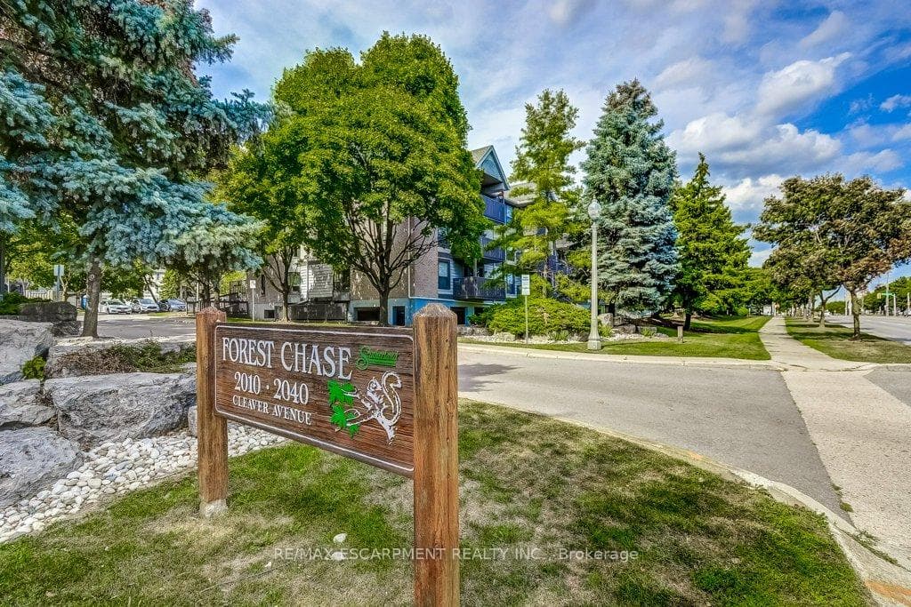 2020 Cleaver Avenue Unit 107, Burlington, ON L7M 4C2 - Photo 1