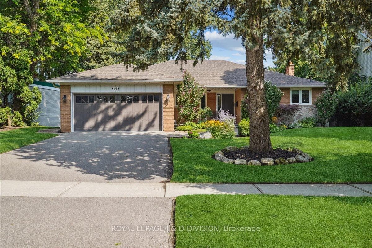 44 George Henry Boulevard, Toronto C15