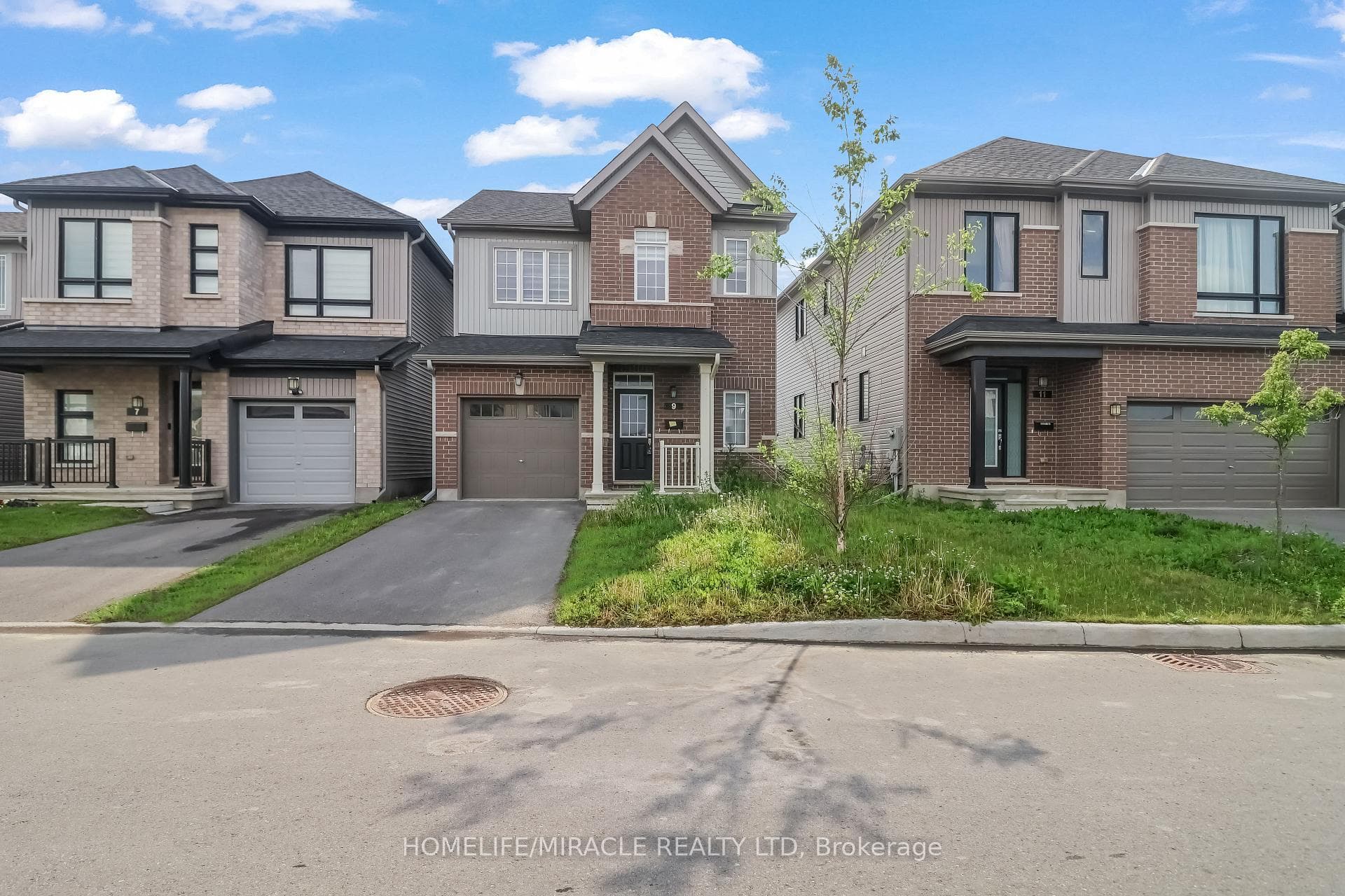9 Tolchaco Court, Barrhaven, ON K2J 6V7 - Photo 1