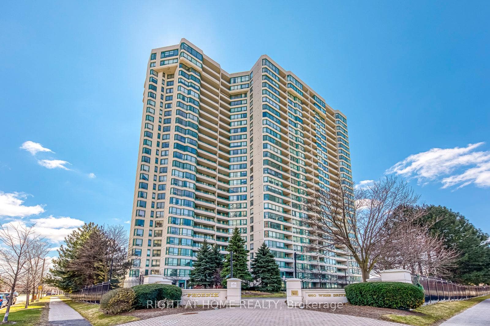 550 Webb Drive Unit 2303, Mississauga, ON L5B 3Y4 - Photo 1
