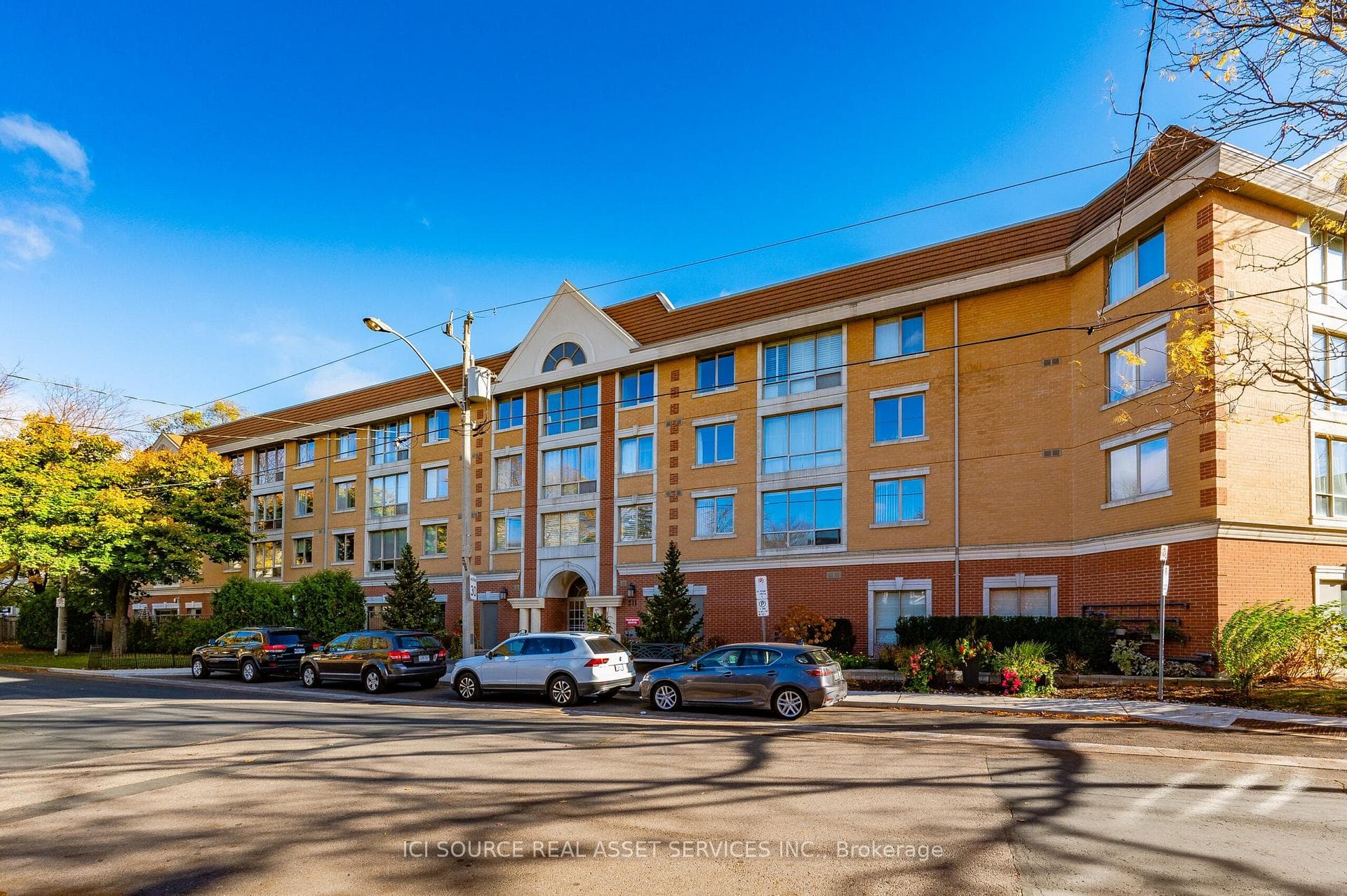211 Randolph Road Unit 316, Flemingdon Park / Don Mills, ON M4G 4H1 - Photo 1