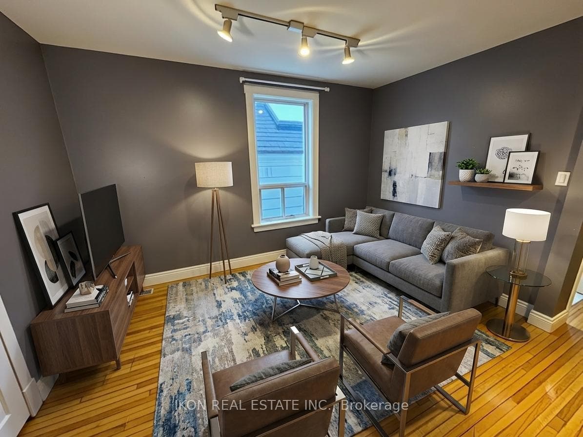 22 Bushell Avenue, Riverdale / Leslieville, ON M4M 3B7 - Photo 1