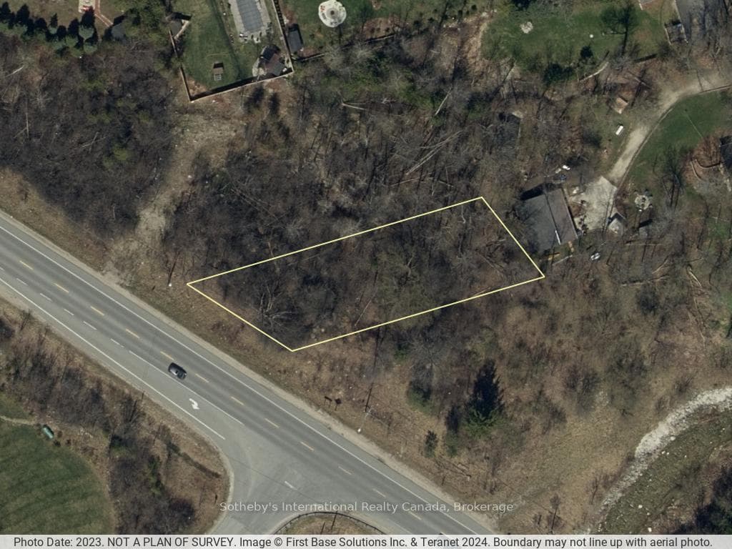 9736 Beachwood Road, Collingwood, ON L9Y 2Z1 - Photo 1